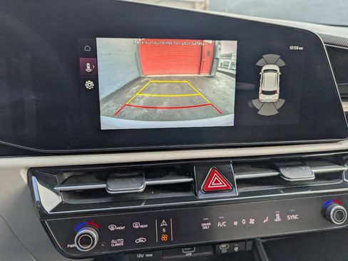 Used 2023 Kia Niro Wave image 13