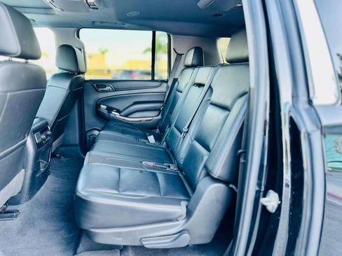 Used 2019 Chevrolet Suburban LT AWD/4WD image 13