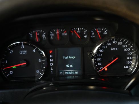 Used 2017 Chevrolet Silverado 2500 W/T RWD image 17