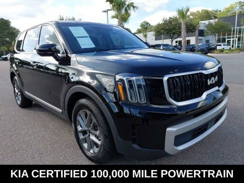 Certified 2024 Kia Telluride LX FWD image 3