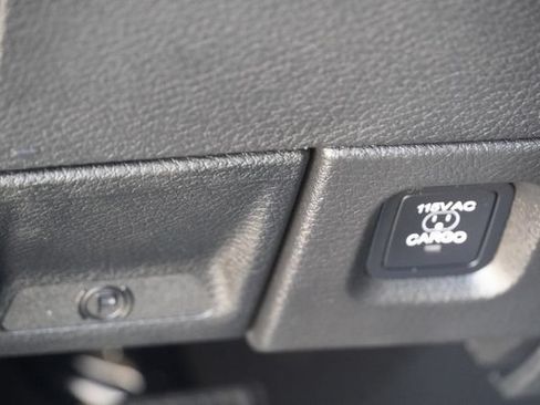 Used 2025 RAM 3500 Tradesman AWD/4WD image 27