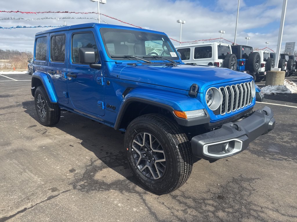 Used 2025 Jeep Wrangler Unlimited Sahara w/ Safety Group AWD/4WD image 1