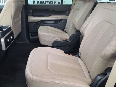 Used 2023 Ford Expedition Limited AWD/4WD image 7