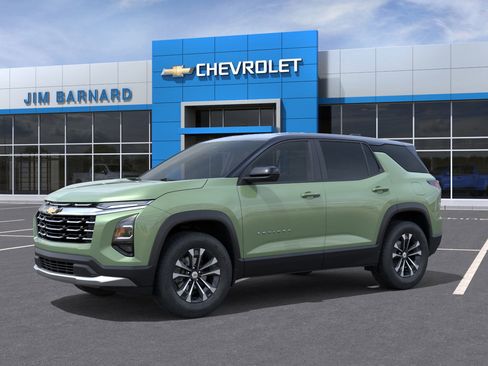 New 2026 Chevrolet Equinox LT w/ Convenience Package II image 2