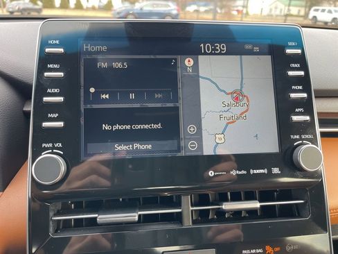 Used 2019 Toyota Avalon Limited image 10