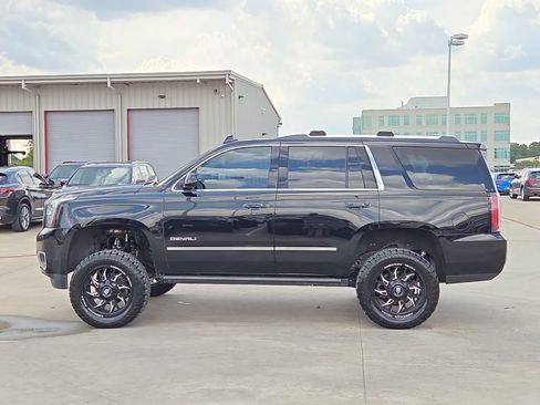 Used 2018 GMC Yukon Denali w/ Denali Ultimate Package AWD/4WD image 3