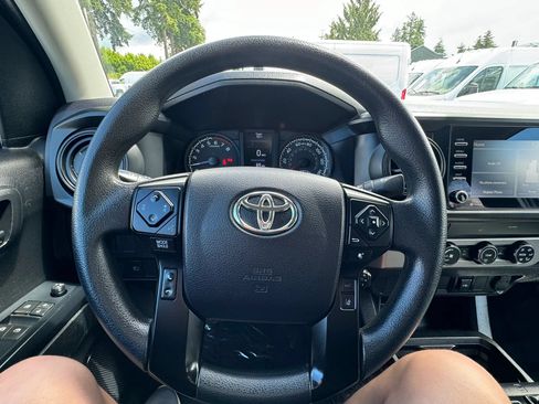 Used 2022 Toyota Tacoma SR RWD image 13