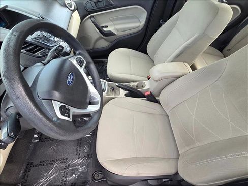 Used 2019 Ford Fiesta SE FWD image 13