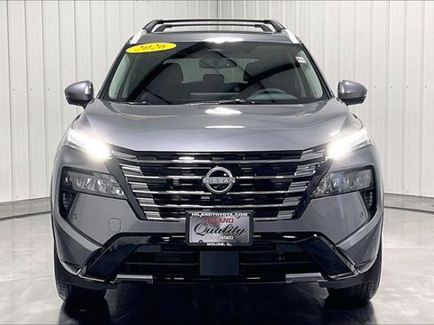 Used 2026 Nissan Rogue Platinum AWD/4WD image 2