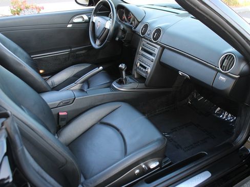 Used 2006 Porsche Boxster RWD image 27