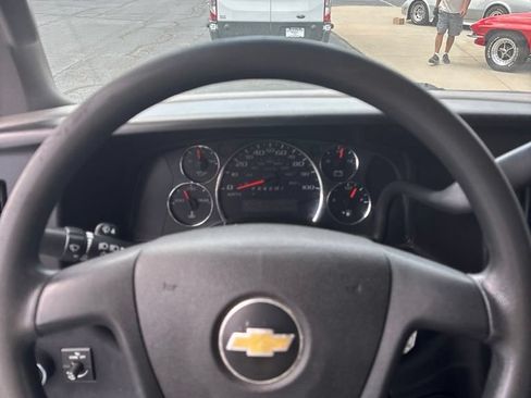 Used 2020 Chevrolet Express 2500 Extended RWD image 11