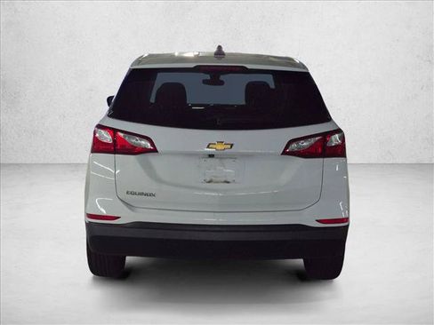 Used 2020 Chevrolet Equinox LS w/ LS Convenience Package FWD image 6