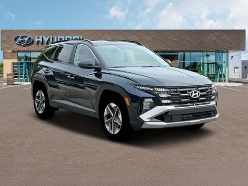 New 2025 Hyundai Tucson SEL w/ Tow & Go Package AWD/4WD image 11