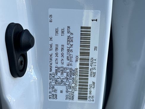Certified 2026 Toyota Tundra SR AWD/4WD image 28