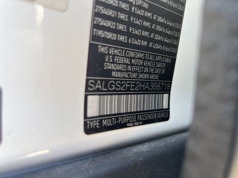 Used 2017 Land Rover Range Rover Supercharged image 33