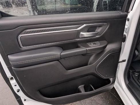 New 2026 RAM 1500 4x4 Crew Cab image 9