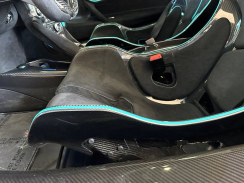 Used 2022 McLaren 765LT RWD image 15