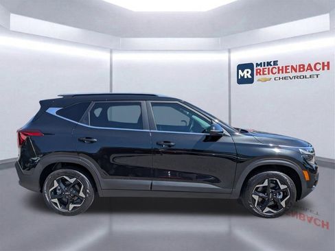 Used 2025 Kia Seltos EX w/ EX Sunroof Package AWD/4WD image 3