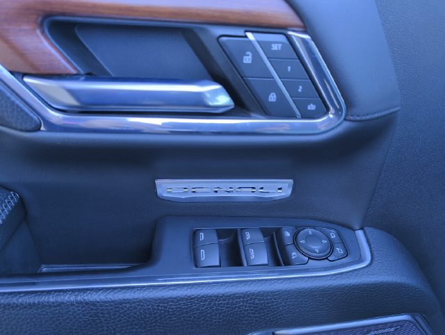 Used 2023 GMC Sierra 1500 Denali AWD/4WD image 14