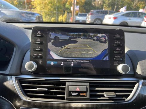 Certified 2022 Honda Accord Sport Special Edition image 24