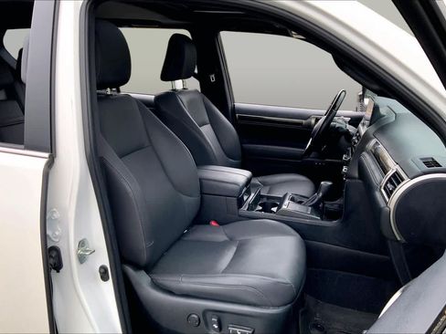 Certified 2023 Lexus GX 460 Premium w/ Premium Package AWD/4WD image 9