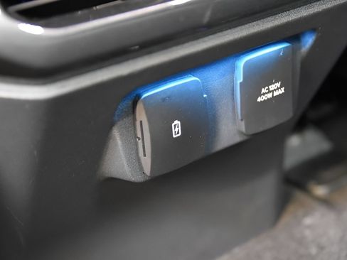 Used 2022 Ford F150 XLT w/ Equipment Group 302A High RWD image 37