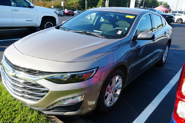 Used 2025 Chevrolet Malibu LT FWD image 9