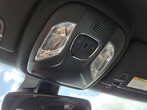 New 2026 Jeep Compass Latitude image 35