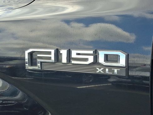 Used 2019 Ford F150 XLT w/ Equipment Group 302A Luxury AWD/4WD image 31