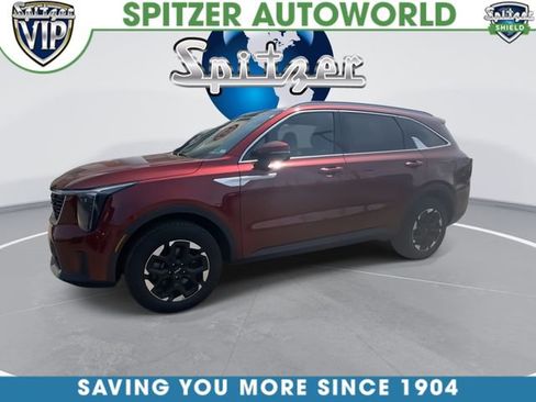 Certified 2024 Kia Sorento S w/ Panoramic Sunroof Package AWD/4WD image 4