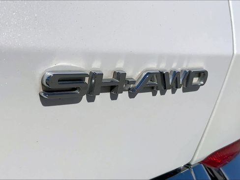 Used 2023 Acura MDX SH-AWD w/ Technology Package image 10