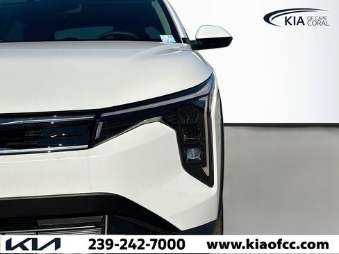 New 2025 Kia K4 EX image 9