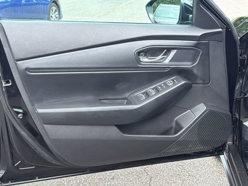 Used 2023 Honda Accord EX image 9