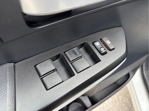 Used 2018 Toyota Tundra SR5 w/ SR5 Upgrade Package image 19