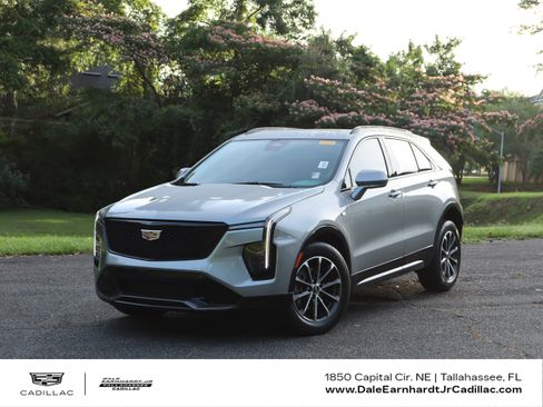 Used 2024 Cadillac XT4 Sport w/ Technology Package FWD image 1