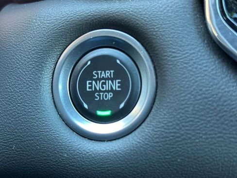 Certified 2025 GMC Canyon Elevation image 21