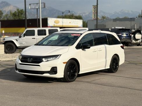 Used 2025 Honda Odyssey Sport-L image 2