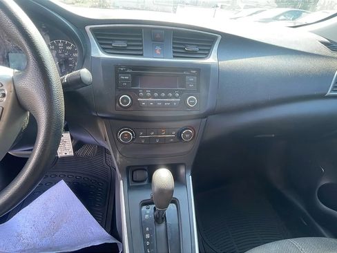 Used 2016 Nissan Sentra S FWD image 12