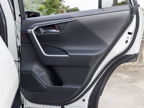 Used 2019 Toyota RAV4 XSE AWD/4WD image 49