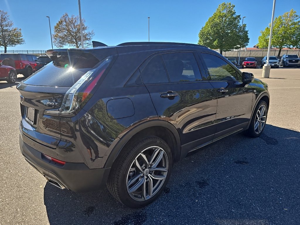 Certified 2023 Cadillac XT4 Sport AWD/4WD image 5