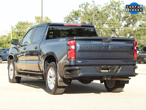 Used 2022 Chevrolet Silverado 1500 Custom w/ LPO, Dark Essentials Package AWD/4WD image 5
