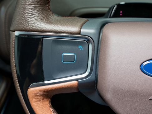 Used 2025 Ford Expedition Max King Ranch image 28