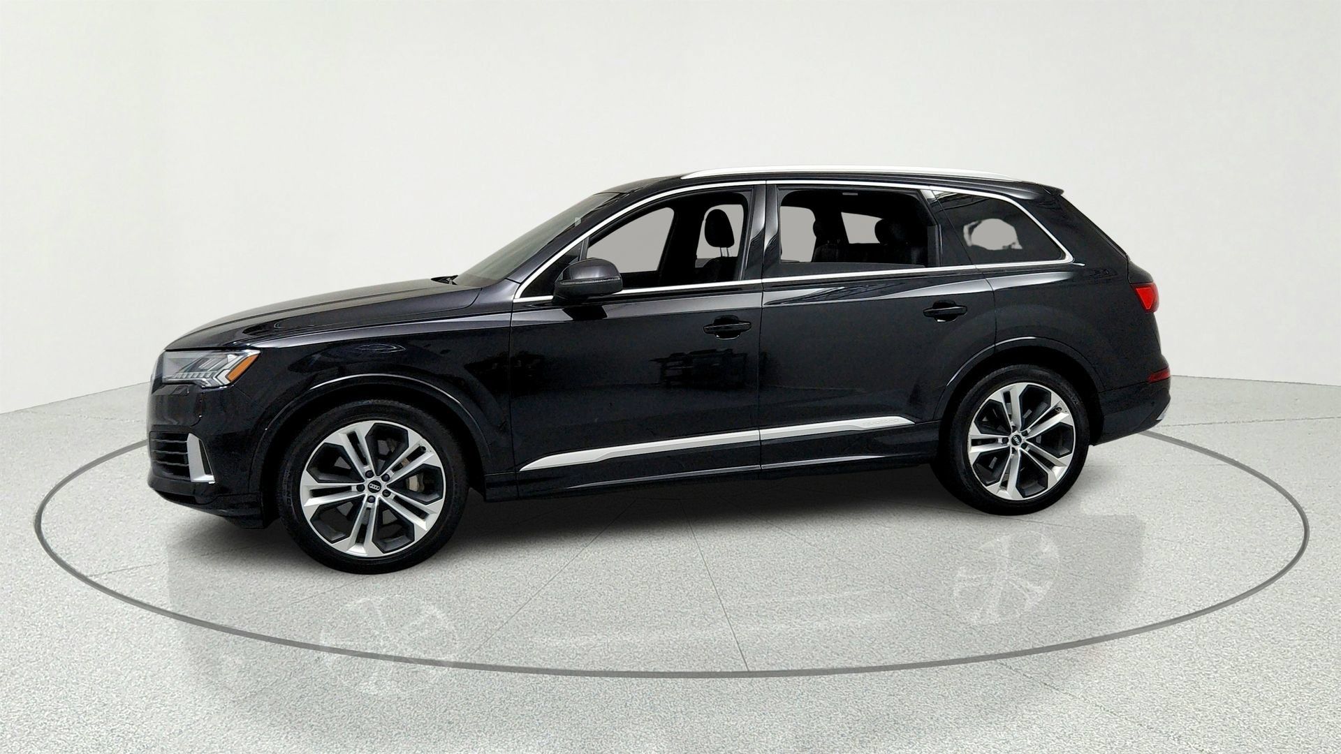 Used 2021 Audi Q7 3.0T Prestige w/ Prestige Package AWD/4WD image 2