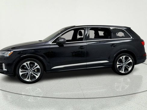 Used 2021 Audi Q7 3.0T Prestige w/ Prestige Package AWD/4WD image 2