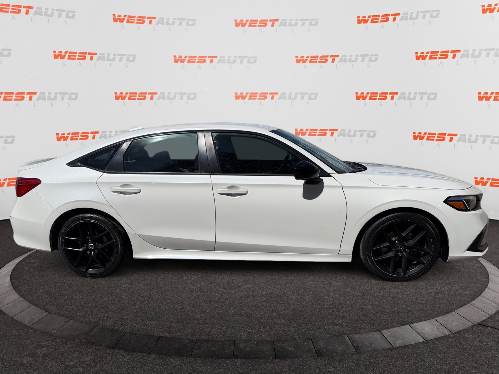 Used 2024 Honda Civic Sport image 6