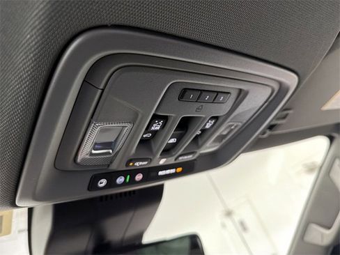 New 2026 GMC Sierra 1500 Elevation w/ Elevation Premium Package image 32