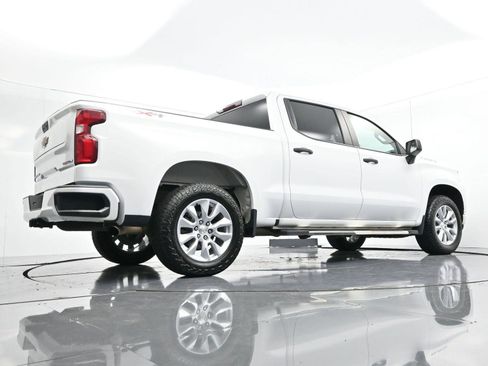 Used 2022 Chevrolet Silverado 1500 Custom w/ Safety Confidence Package image 48