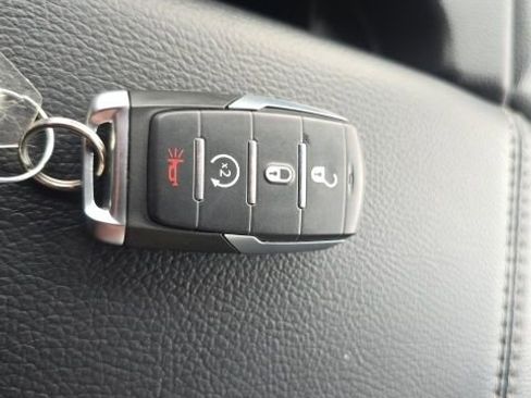 Certified 2025 RAM 1500 Laramie image 31