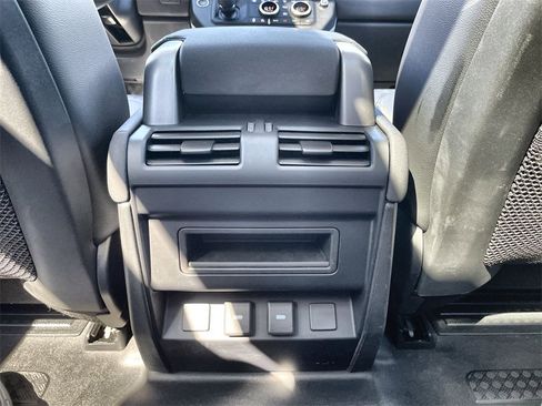 Certified 2023 Land Rover Defender 90 SE image 16