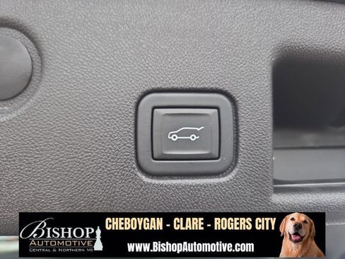 Used 2024 Chevrolet Equinox LT image 17